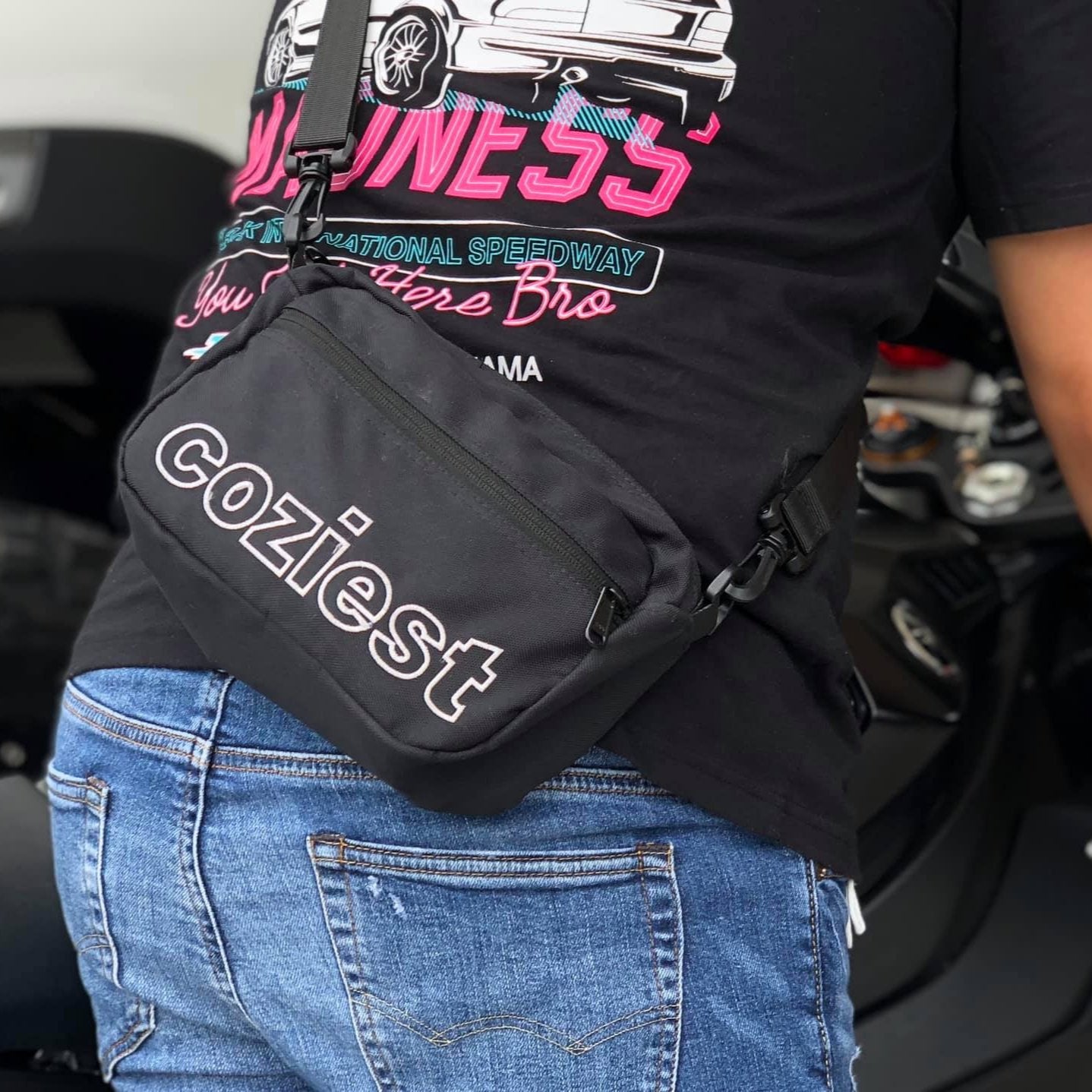 "Sling 1.0" Bag in Black Colorway