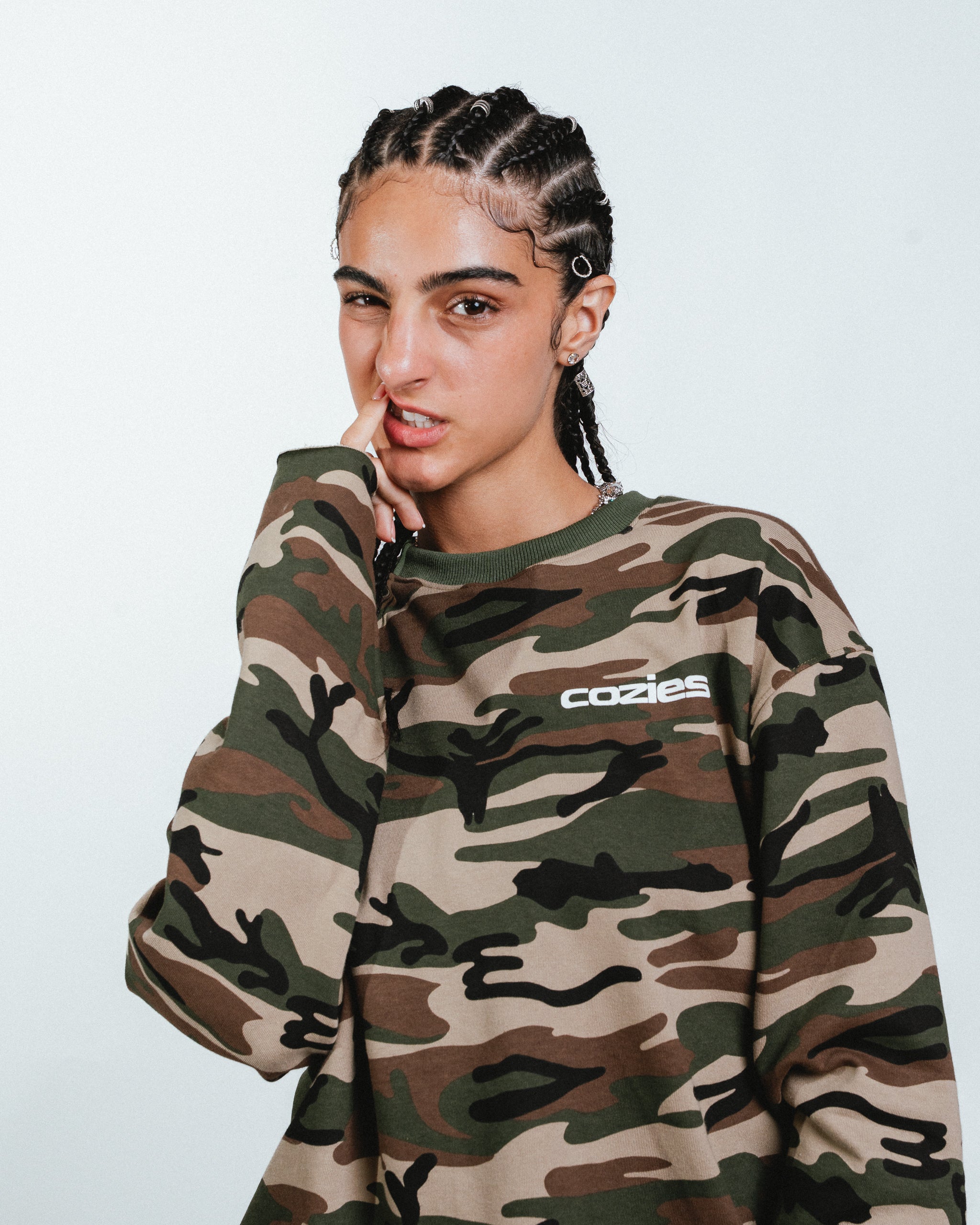 "Veil" Pull Over