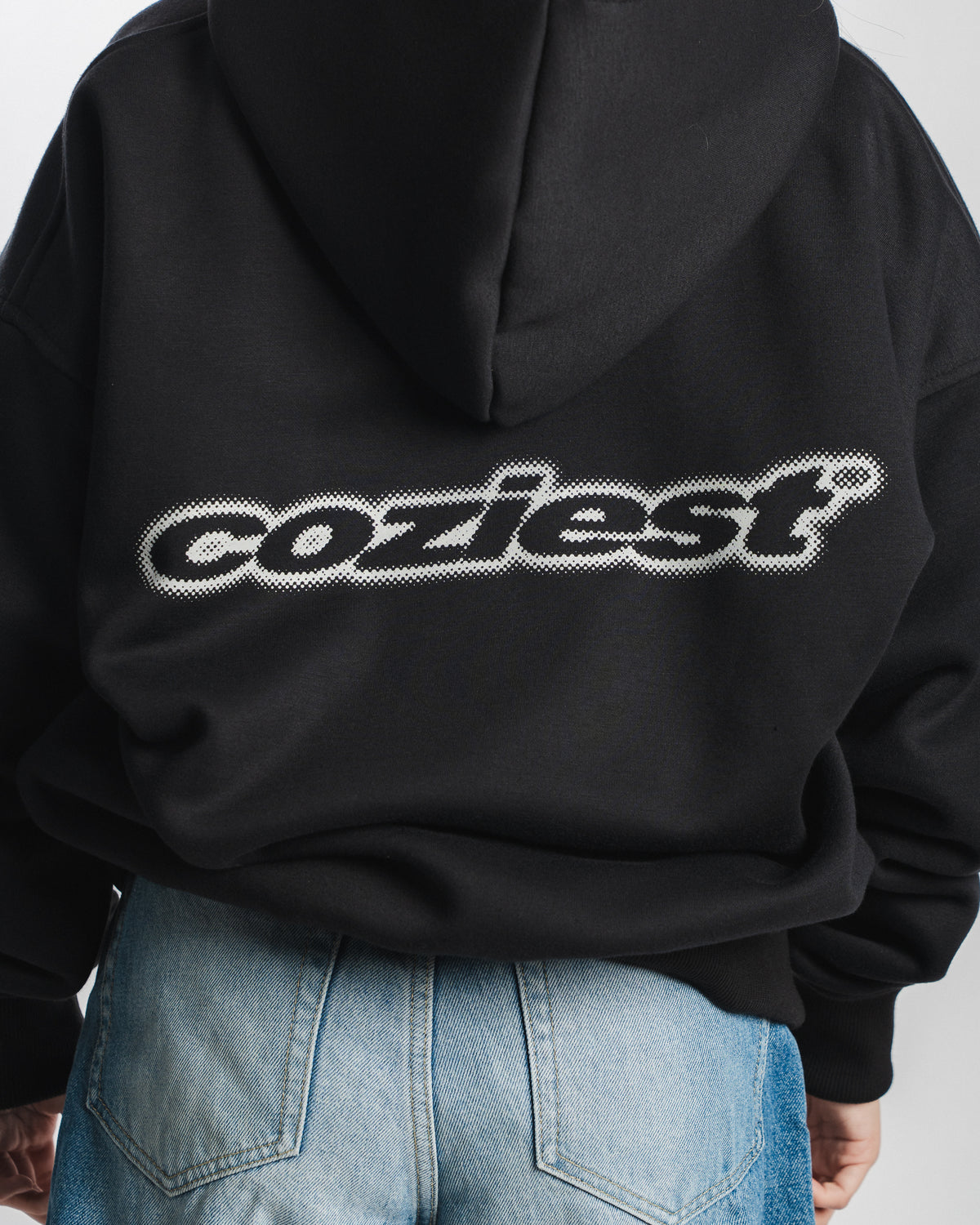 "Italic Outline" Hoodie in Black