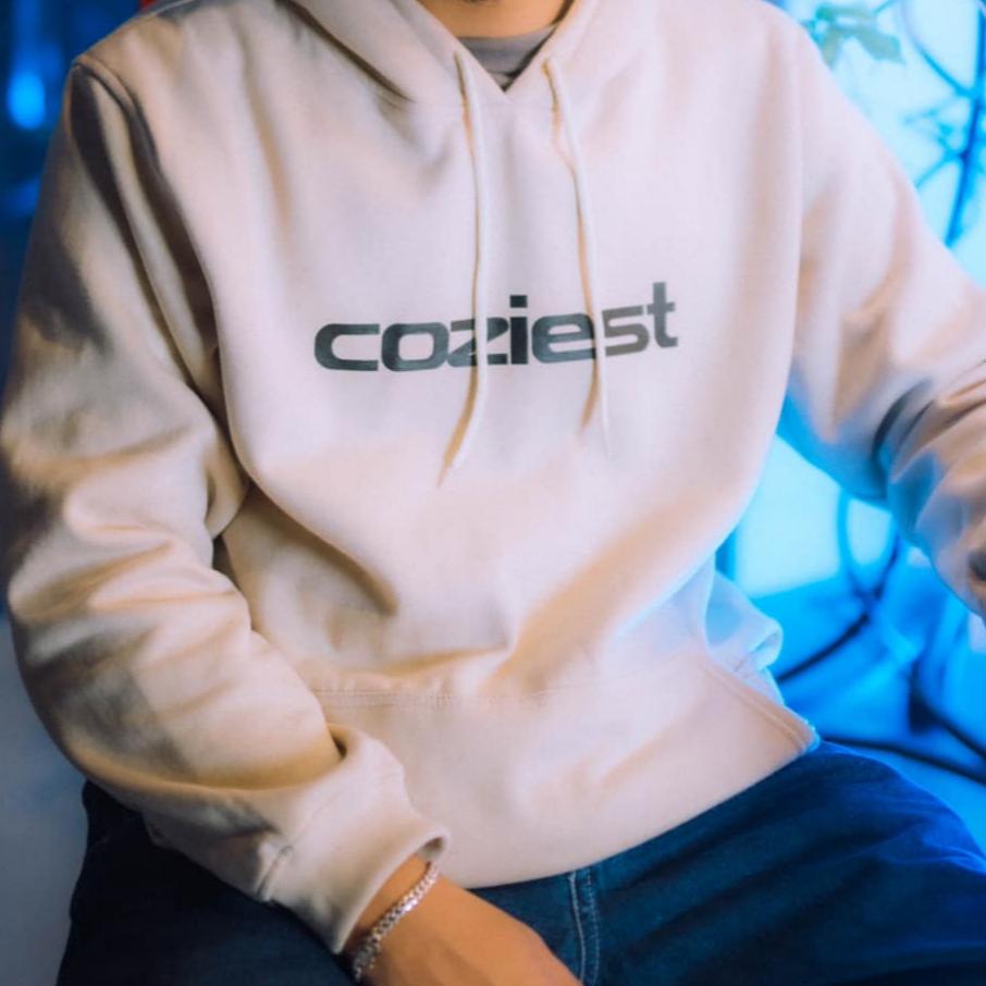 "kuatro" Hoodie