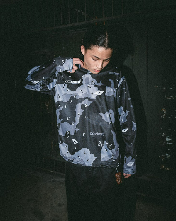"Camou" Longsleeve in Beige,Black and Green Colorway