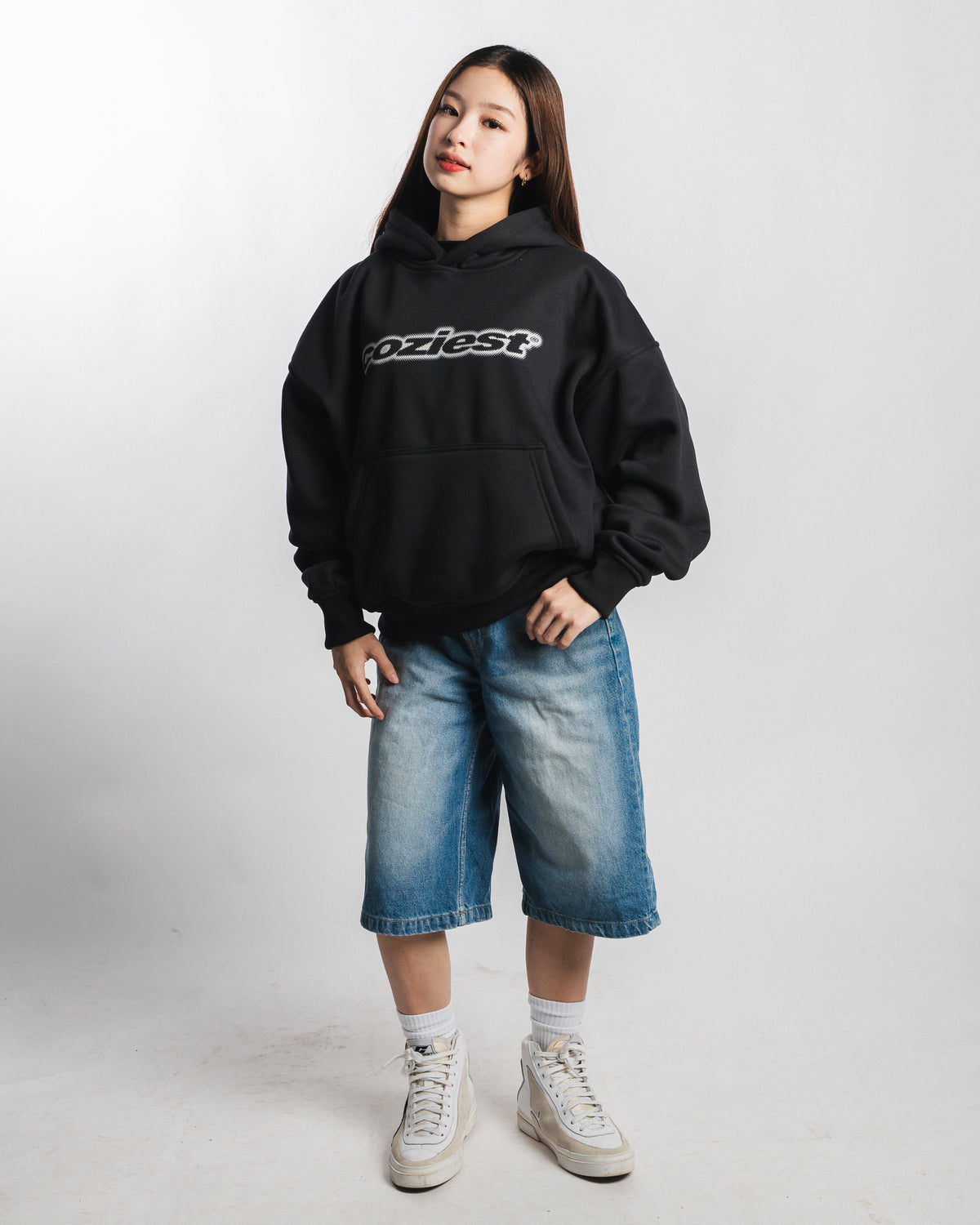 "Italic Outline" Hoodie in Black