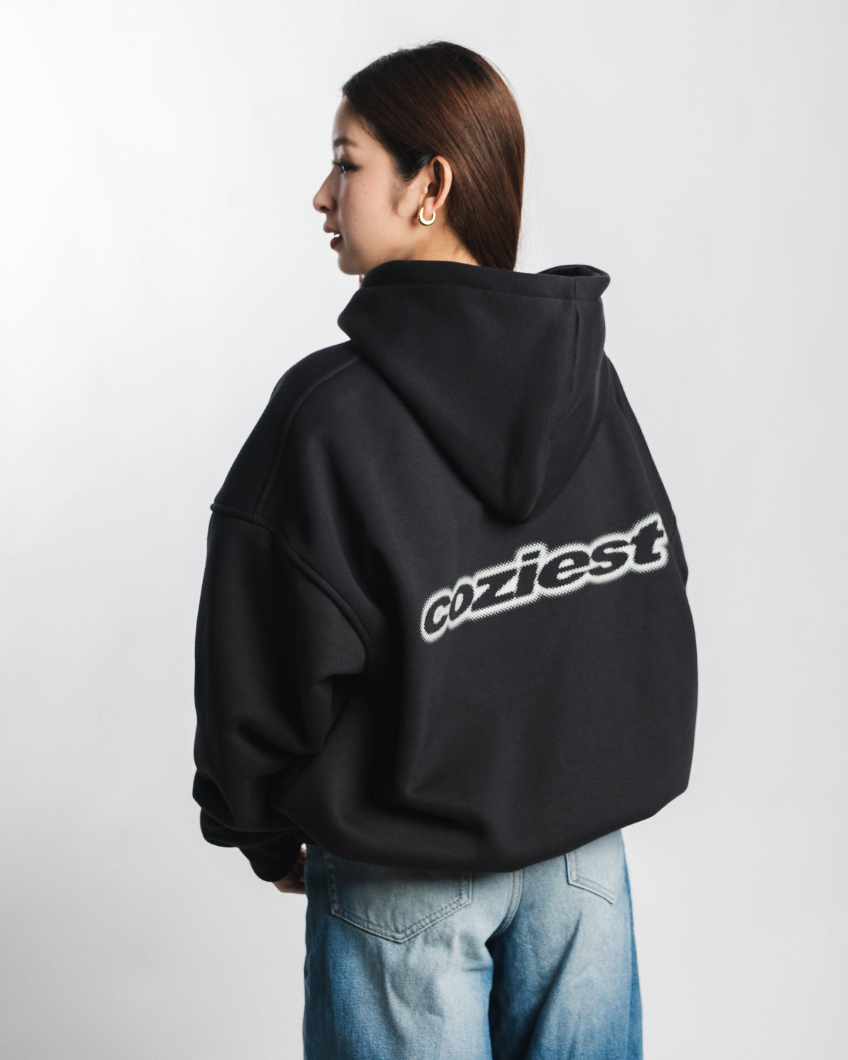 "Italic Outline" Hoodie in Black